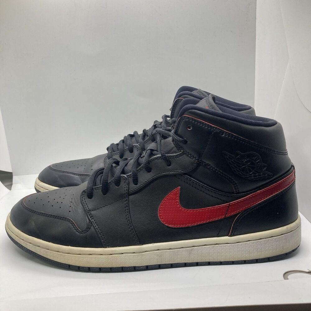 Jordan 1 Retro Mid Mens 11.5 Black Red Shoes Sneakers 554724 009